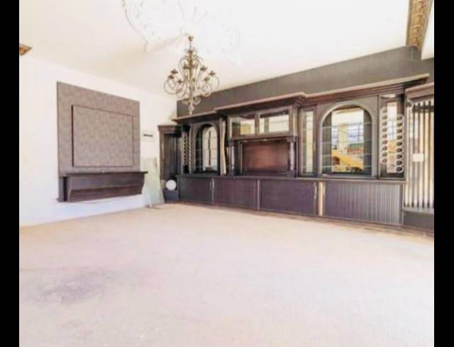 5 BEDROOM HOUSE FOR SALE IN ORMONDE